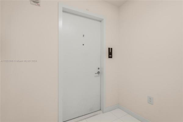 Paramount Miami Worldcenter, 851 ne 1st Ave #3900, Miami, Florida 33132, image 2