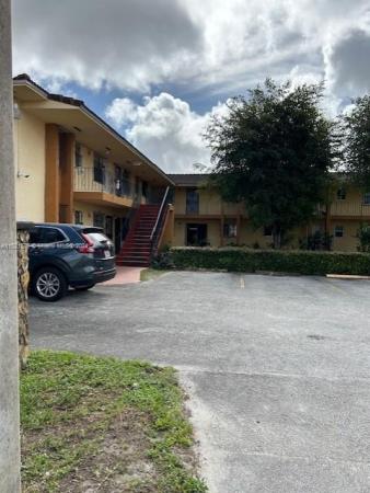 Villa Biscaya Jardines, 4050 NW 135th St #17-2, Opa-Locka, Florida 33054, image 1