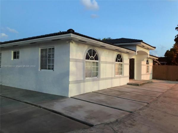 Ponderosa, 3196 W 79th Pl, Hialeah, Florida 33018, image 1