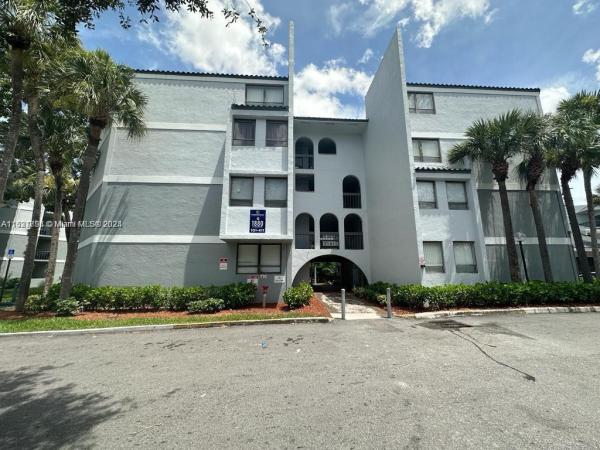 Presidential Golfview, 1880 N Congress Ave #209, West Palm Beach, Florida 33401, image 3