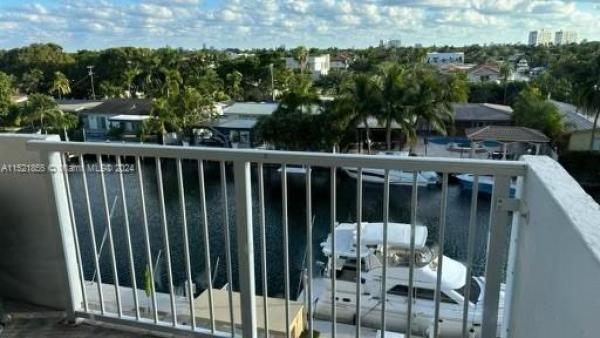Keystone Towers, 2000 NE 135th St #504, North Miami, Florida 33181, image 1