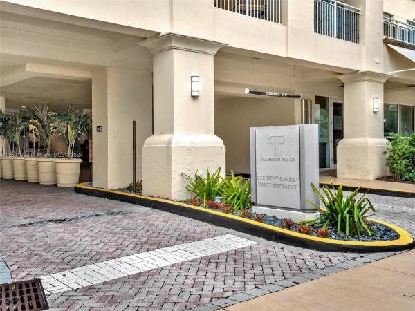Palmetto Place, 99 SE Mizner Blvd #PH 38, Boca Raton, Florida 33432, image 1