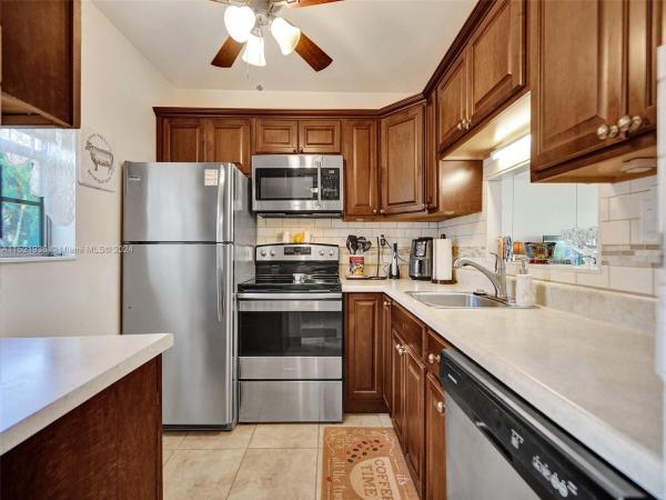 Clover Gardens, 5000 NW 36th St #408, Lauderdale Lakes, Florida 33319, image 1