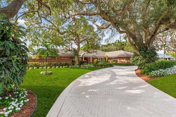 Lake Eden, 3835 S Lake Dr, Boynton Beach, Florida 33435, image 1