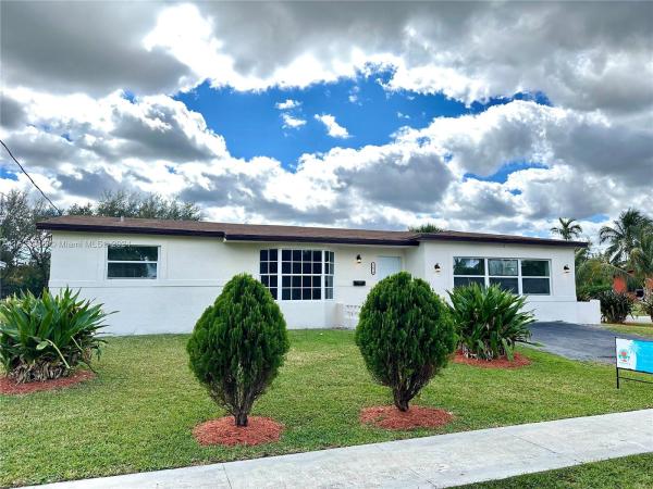Oriole Estates, 3470 NW 39th St, Lauderdale Lakes, Florida 33309, image 3