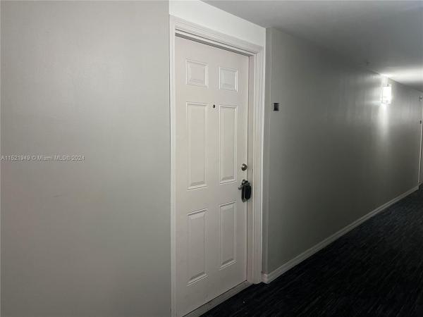 Altos De Miami, 1 Glen Royal Pkwy #1109, Miami, Florida 33125, image 3