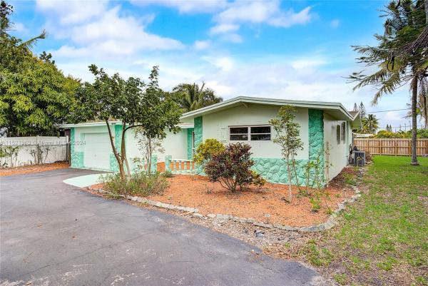Gillcrest, 1030 SW 31st Ave, Fort Lauderdale, Florida 33312, image 2