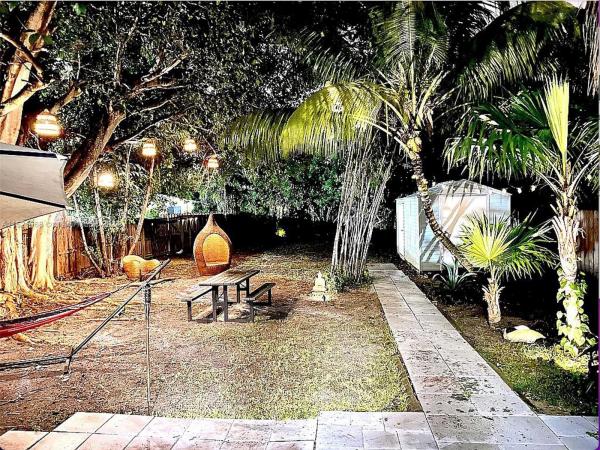 Hollywood Little Ranches, 2426 Johnson St, Hollywood, Florida 33020, image 3