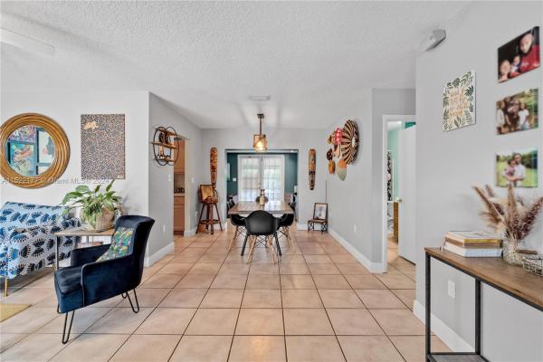 Pine Manor, 495 NW 18th St, Homestead, Florida 33030, image 2