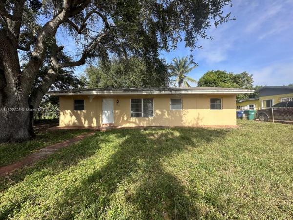 Bankers, 3323 NW 181st St, Miami Gardens, Florida 33056, image 1