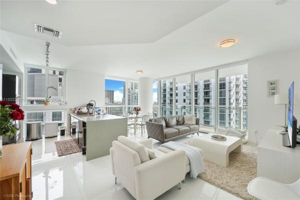 The Bond On Brickell, 1080 Brickell Ave #3706, Miami, Florida 33131, image 1