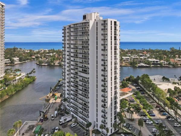 Waterview 2, 20515 E Country Club Dr #1744, Aventura, Florida 33180, image 2