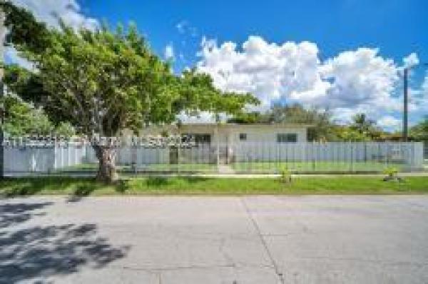 Palbicke & Garrisons, 451 NW 30th Pl, Miami, Florida 33125, image 1