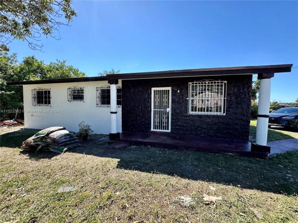 Rainbow Gardens, 15441 NW Railroad Dr, Miami Gardens, Florida 33054, image 1