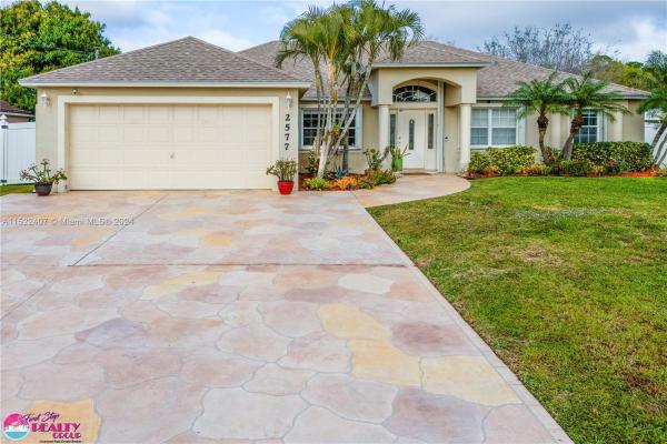 Hidden Oaks, 2577 SW National Cir, Port St. Lucie, Florida 34953, image 2
