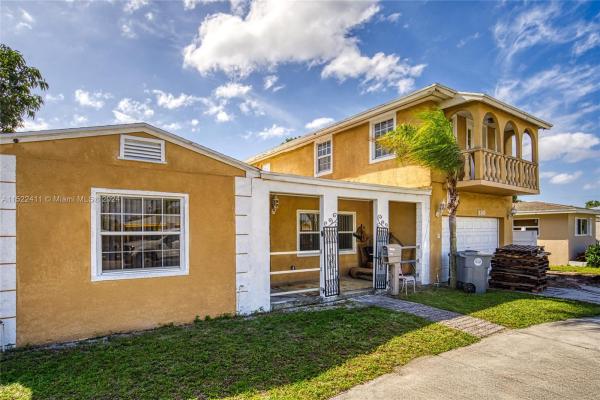 Kelsey City, 330 Cypress Dr, West Palm Beach, Florida 33403, image 1