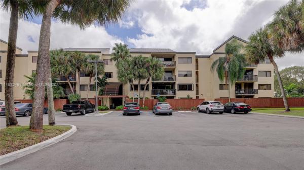 Atriums At Snapper Village, 6701 SW 116th Ct #303, Kendall, Florida 33173, image 1
