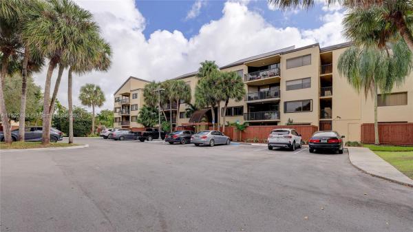 Atriums At Snapper Village, 6701 SW 116th Ct #303, Kendall, Florida 33173, image 2