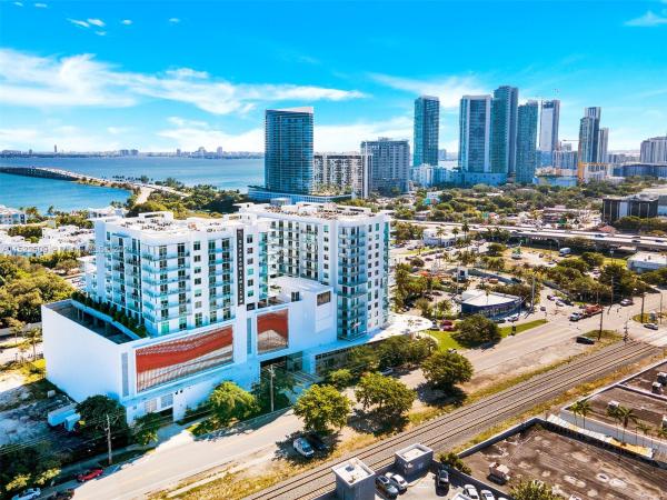 Quadro, 3900 Biscayne Blvd #S-418, Miami, Florida 33137, image 2