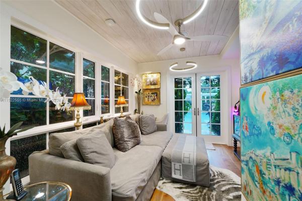 Ocean Beach, 1244 Michigan Ave, Miami Beach, Florida 33139, image 3