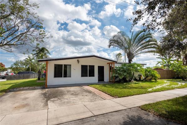 Heritage Homes, 7190 Coolidge St, Hollywood, Florida 33024, image 2