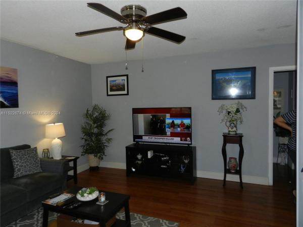 Palm Royal, 40 SE 13th St #B2, Boca Raton, Florida 33432, image 3
