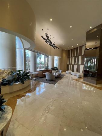 Turnberry Towers, 19355 Turnberry Way #9C, Aventura, Florida 33180, image 2