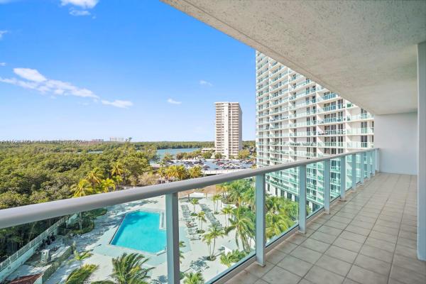 Arlen House East, 100 Bayview Dr #718, Sunny Isles Beach, Florida 33160, image 3
