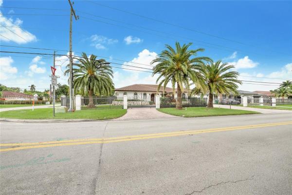 Flagler Waterway Estates, 380 SW 82nd Ave, Fountainebleau, Florida 33144, image 3