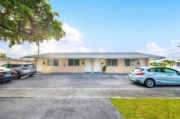 Hallandale Pines Estates, 412 NE 4th Ave, Hallandale Beach, Florida 33009, image 1