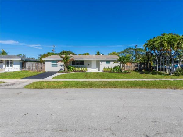 Fairway Park, 10061 SW 158th Ter, Palmetto Estates, Florida 33176, image 1