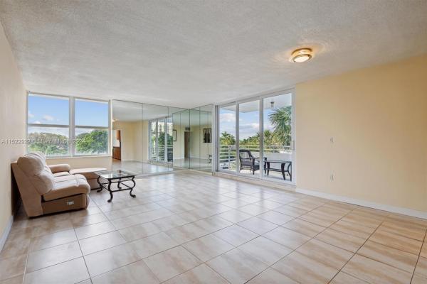 Sunrise Tower, 888 Intracoastal Dr #3F, Fort Lauderdale, Florida 33304, image 1