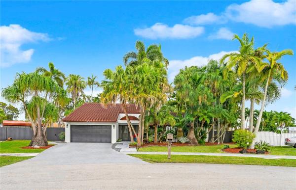 Shores Lindgren, 11921 SW 134th Ct, The Crossings, Florida 33186, image 1