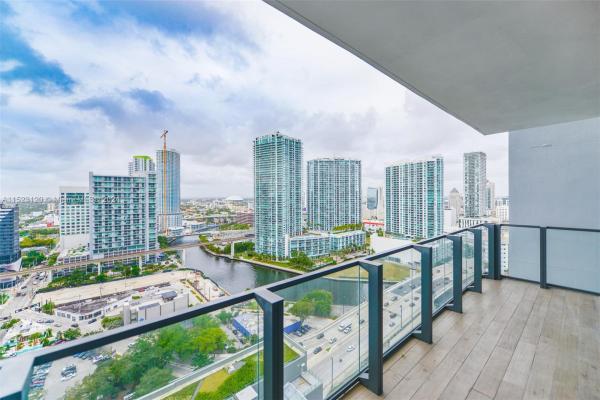 Reach Brickell City Centre, 68 SE 6th St #2206, Miami, Florida 33131, image 1