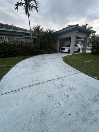 Michelle Woods, 12341 SW 99th St, The Crossings, Florida 33186, image 1