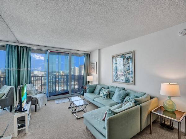 Silver Thatch Atlantic Plaza, 531 N Ocean Blvd #1605, Pompano Beach, Florida 33062, image 1