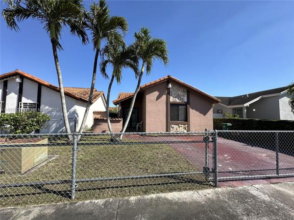 Sunshine Gardens, 3853 SW 133rd Pl, Tamiami, Florida 33175, image 3