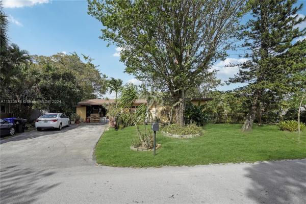 Gillcrest, 2857 SW 13th Ct, Fort Lauderdale, Florida 33312, image 2