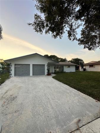 Palm Beach Lakes North, 4021 Latona Ave, West Palm Beach, Florida 33407, image 1