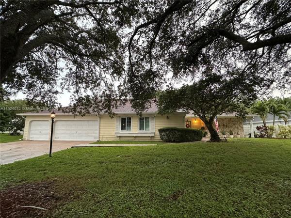 Robin's Run East, 14944 SW 144th Ct, Country Walk, Florida 33186, image 2