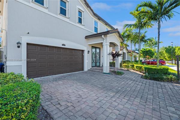 Hemingway Point, 25403 SW 121st Ave, Princeton, Florida 33032, image 2