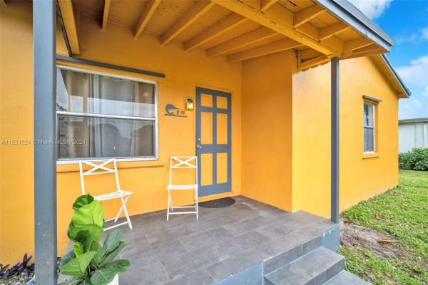 Hunters Manor, 800 NW 17th Ter, Pompano Beach, Florida 33069, image 1