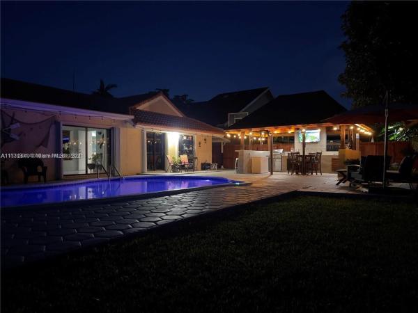 Kendall Trails, 10750 SW 142nd Ave, The Hammocks, Florida 33186, image 1