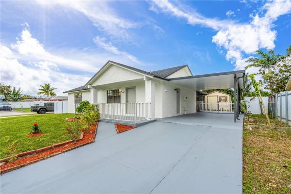 Princetonian, 12385 SW 253rd Ter, Princeton, Florida 33032, image 3