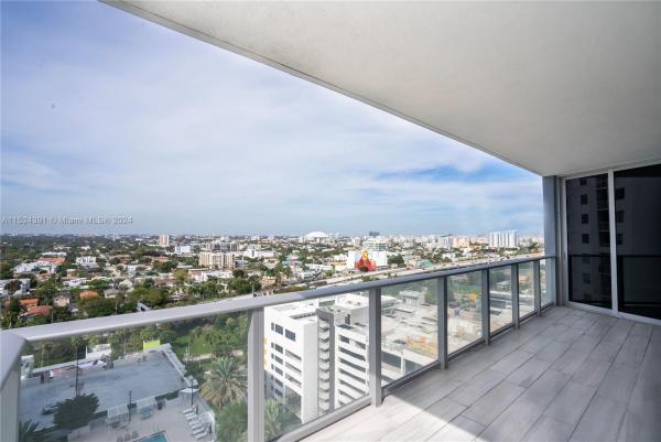 Brickell Ten, 1010 SW 2nd Ave #1709, Miami, Florida 33130, image 3