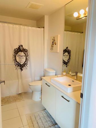 Centro, 151 SE 1st St #2907, Miami, Florida 33131, image 3