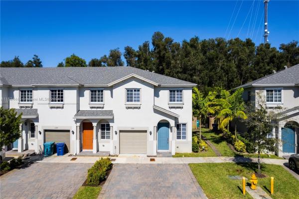 Walden Place, 1303 NW 208th Ter, Miami Gardens, Florida 33169, image 3