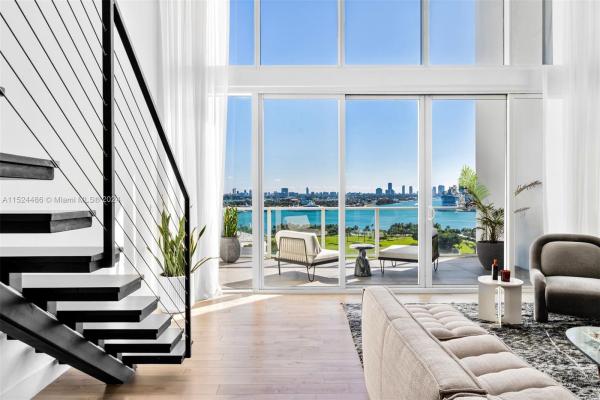 Ten Museum Park Residential, 1040 Biscayne Blvd #1403, Miami, Florida 33132, image 1