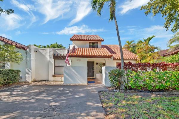 Town Villas In The Crossings, 11440 SW 134 Ave #, The Crossings, Florida 33186, image 1