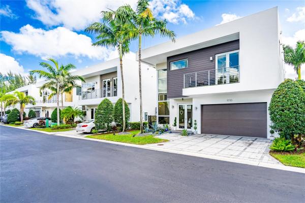 Modern Doral 45, 9730 NW 74th Ter, Doral, Florida 33178, image 2